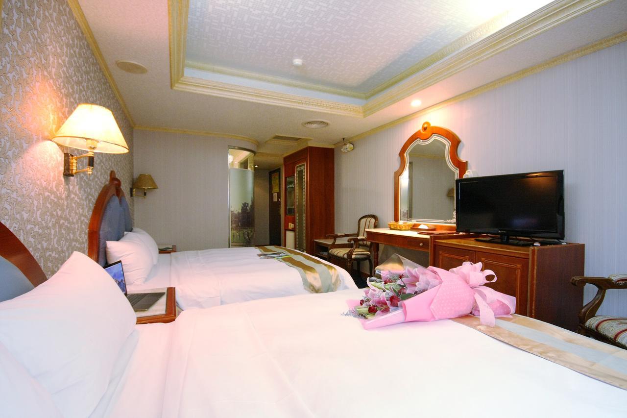 Wang Fu Hotel Мяоли Экстерьер фото